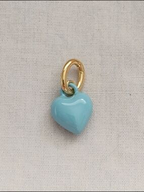 Roxanne Assoulin The Itsy Bitsy Puffy Heart Charm